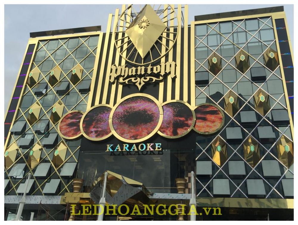 Biển quảng cáo cho karaoke