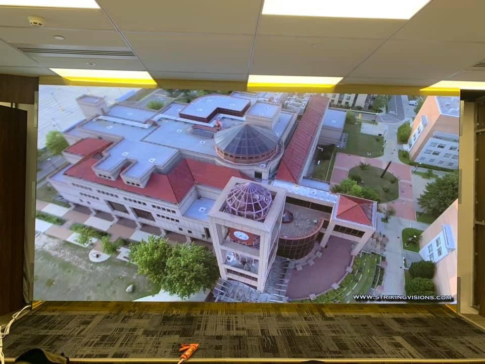 Màn hình LED P1.5 trong nhà